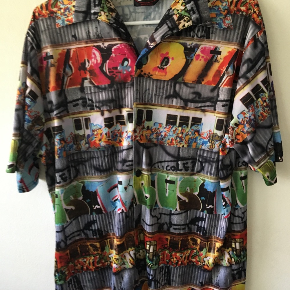 Elee graffiti design Hawaiian dress button down shirt large